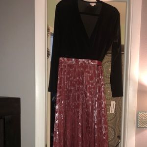 Lularoe Deanne Elegant Collection wrap dress